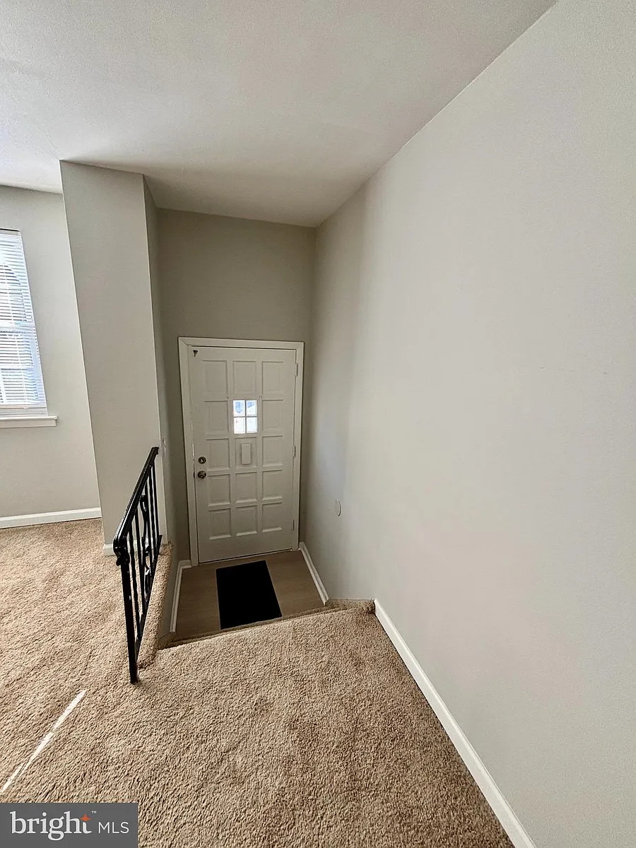 Building Photo - 4703 Saint Denis Dr