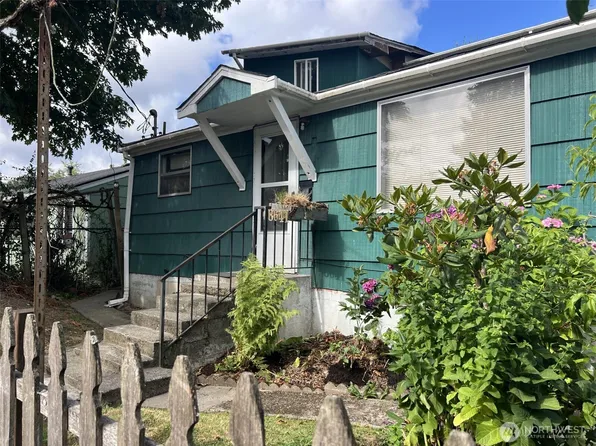 8641 45th Avenue S, Seattle, WA 98118