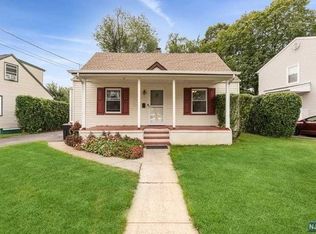 7 Kent Rd, Paterson, NJ 07502