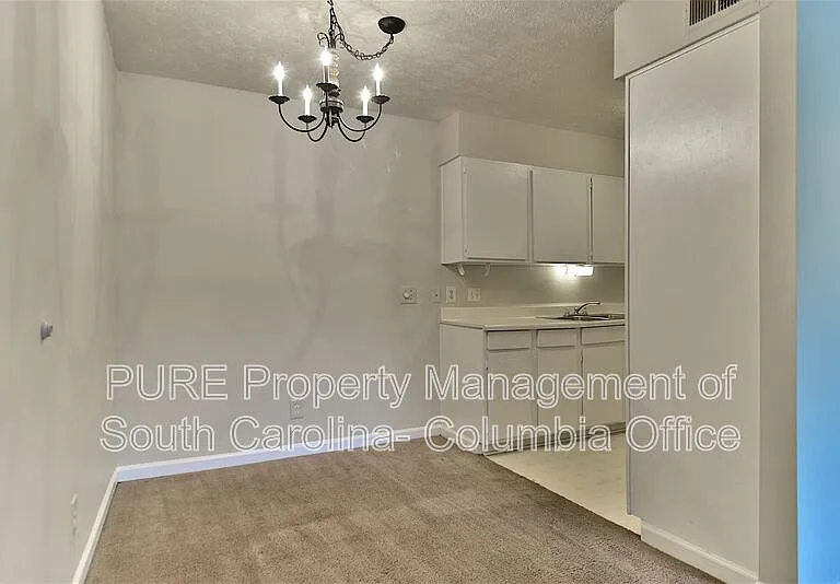 1002 Old Manor Rd — Photo 13