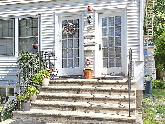 2nd image of 161 Hamburg Tpke APT 3