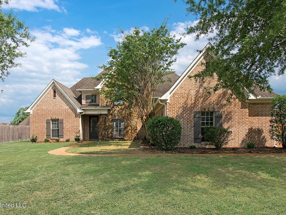 1st image of 4228 Three Hawks Dr W