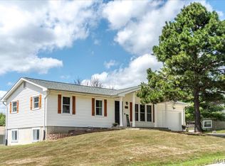 1295 Michelle Dr, Saint Clair, MO 63077