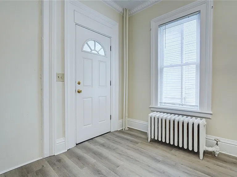 416 Gregory St #DOWN — Photo 2