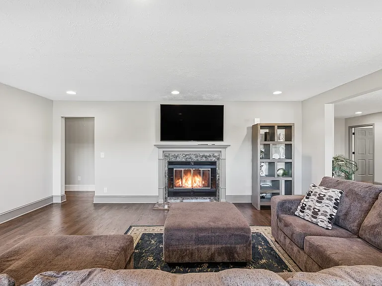 6137 Cool Springs Rd — Photo 8