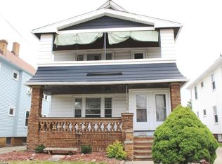 2075 Bunts Rd, Lakewood, OH 44107