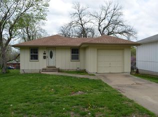 9203 Farley Ave, Kansas City, MO 64138