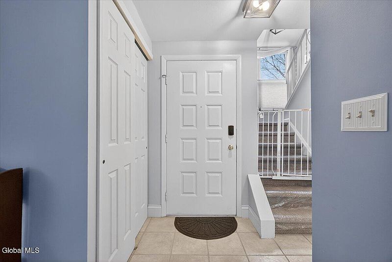 4th image of 50 Arrow Wood Place