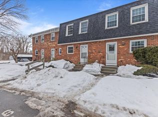 11 Sugartree Ln UNIT G8, Essex Junction, VT 05452