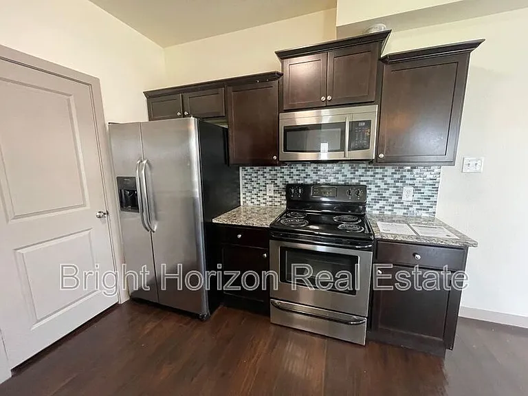 3617 Valley Vista Dr #405 — Photo 10