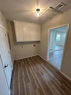 1203 E Creek Ave — Photo 9