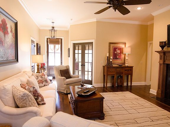 5th image of 1432 Cedar Creek Ln