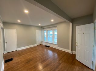 304 N Winton Rd, Rochester, NY 14610