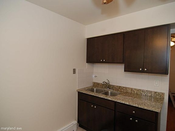 3rd image of 6409 S Maryland Ave #222