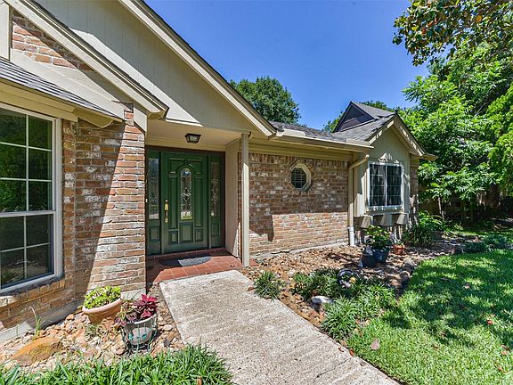 2nd image of 13219 Dorchester Forest Dr