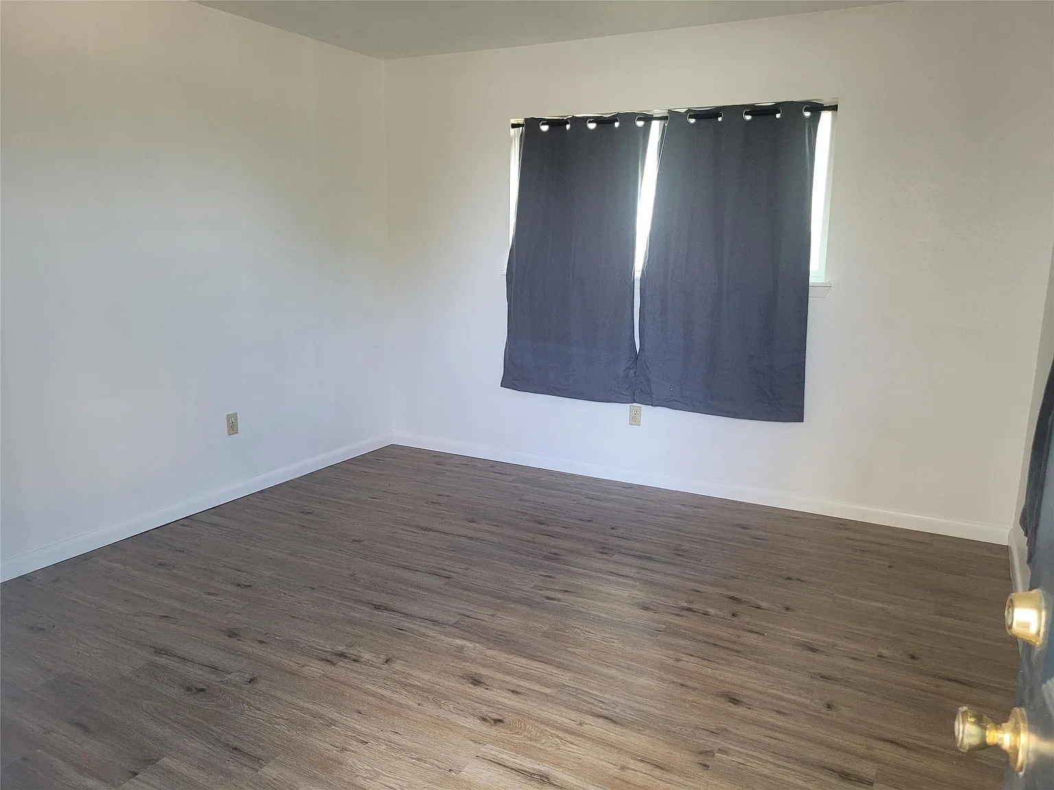 2 bed, 1.0 bath, 840 sqft, $1,175 — Photo 2