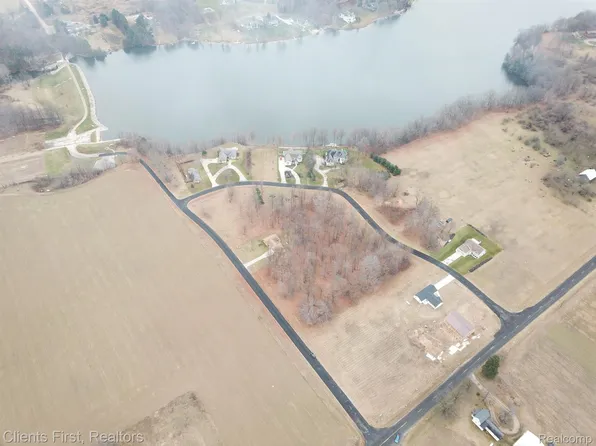 N Harrison Cove Ave Unit 7, Hart, MI 49420