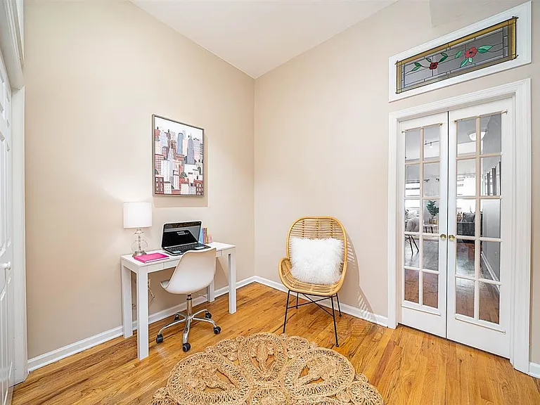 157 14th St #1R — Photo 6