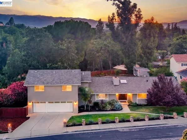 495 Adams Way, Pleasanton, CA 94566
