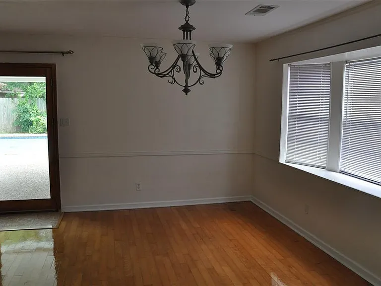 5519 Caversham Dr — Photo 14