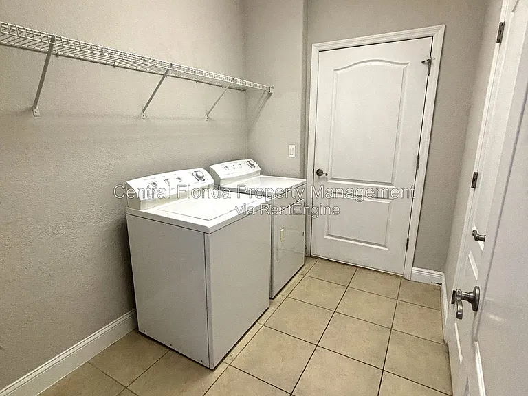 13220 Fountainbleau Dr — Photo 19