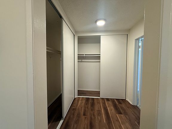 5th image of 4855 Lexington Ave #101