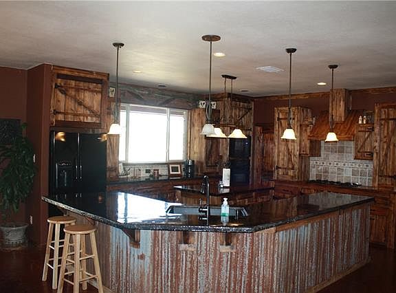 2nd image of 278 Domingo Ln