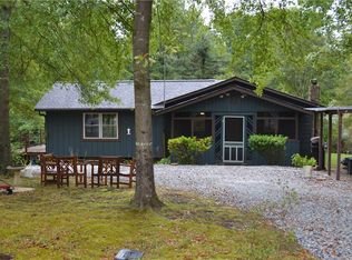 602 Lands End Rd, Seneca, SC 29678