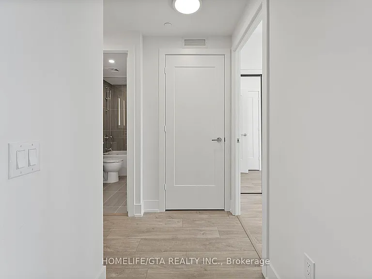 858 Dupont St #602 — Photo 35