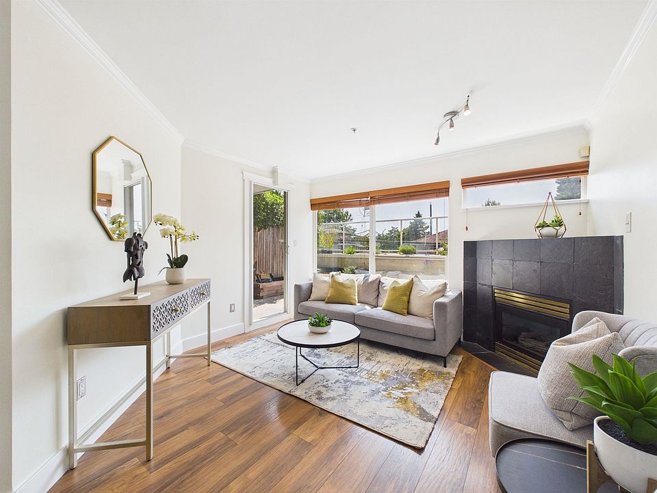1st image of 2238 Kingsway #215