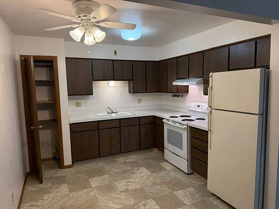 3rd image of 1700 Jackson St APT 2