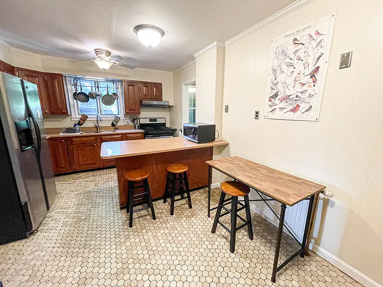 103 Spring Ln — Photo 38