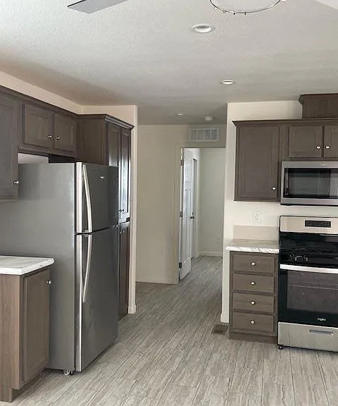 3115 N Fairview Ave #166 — Photo 8