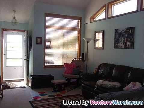 2nd image of 208 Chandler Ct