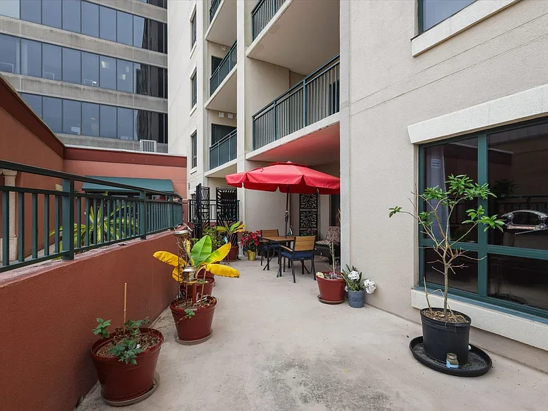 121 N Monroe St #5004 — Photo 30