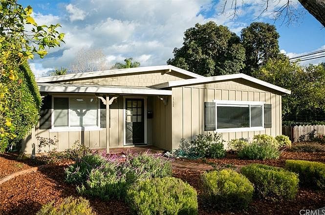 1st image of 111 Cuesta Dr