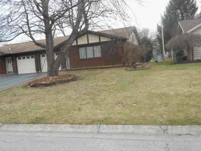 2nd image of 174 S 47th St