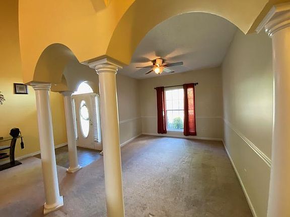 3rd image of 10208 Tall Hickory Dr