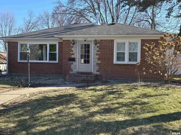 1110 9th Ave, Fulton, IL 61252