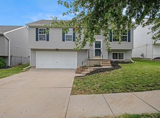 14467 Leeman St, Bennington, NE 68007