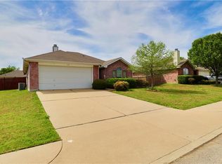 124 Kensington Ct, Rhome, TX 76078