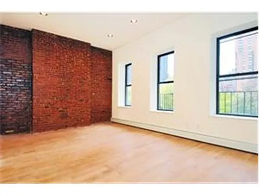 Rented by Douglas Elliman | media 17