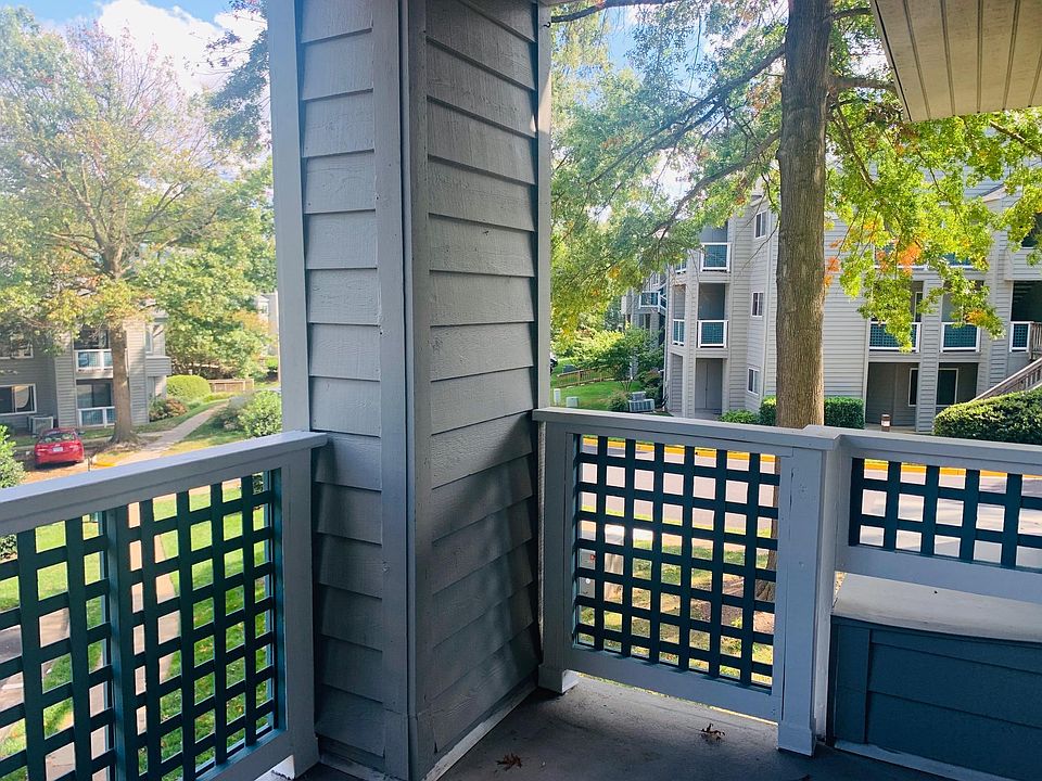 2nd image of 11707D Summerchase Cir
