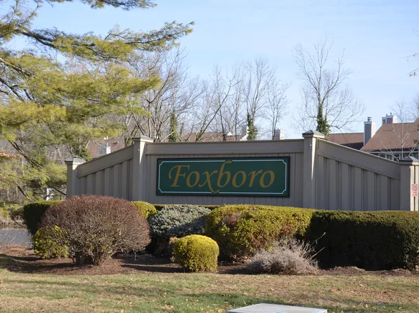 195 Foxboro Drive #195, Newington, CT 06111