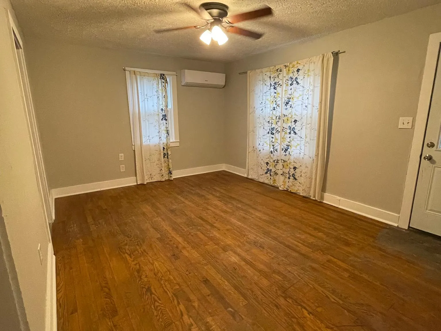 2 bed, 672 sqft, $825 — Photo 3