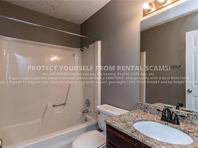 3079 W Essex Dr — Photo 7