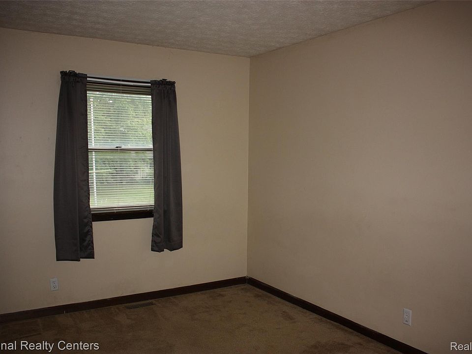9441 Corinne St, photo 10