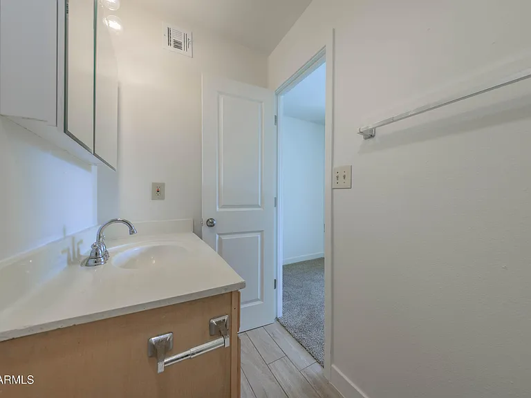 4558 N 15th Ave — Photo 33