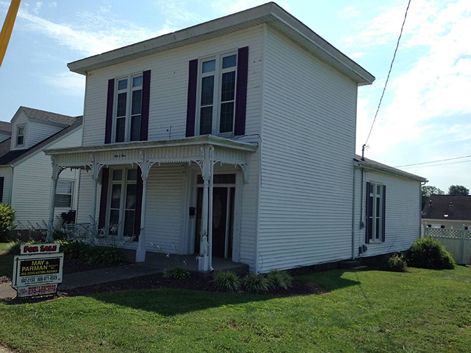 1st image of 104 E Chandler St