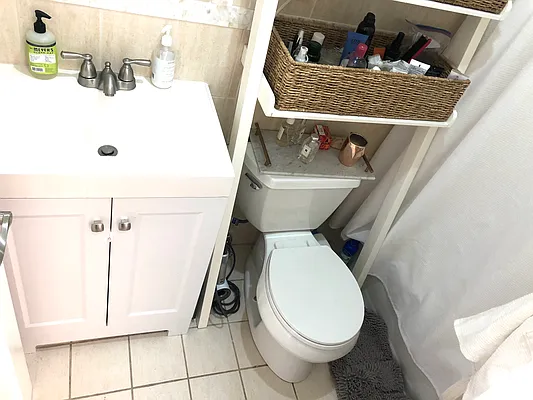 Rented by Meraki Realty LLC | media 37